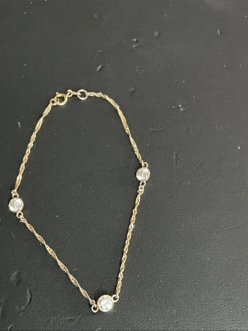 10KT Stamped YellowGOLD Bracelet with 3 CZ stones. Very Pretty. 1.08 grams. - Picture 1 of 14